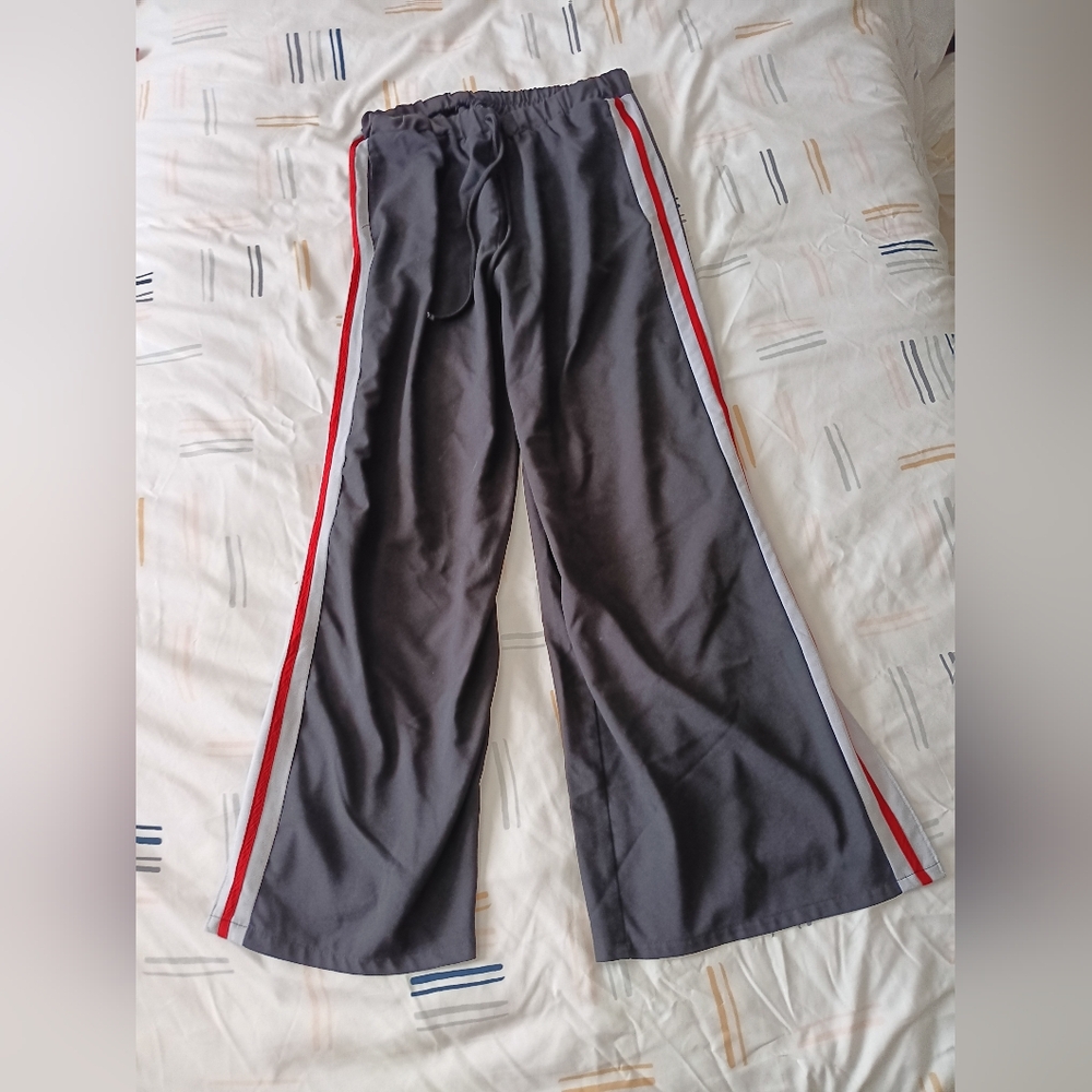 Flowy Y2K "Track Pant" With Sidr Slit (Juniors Large)